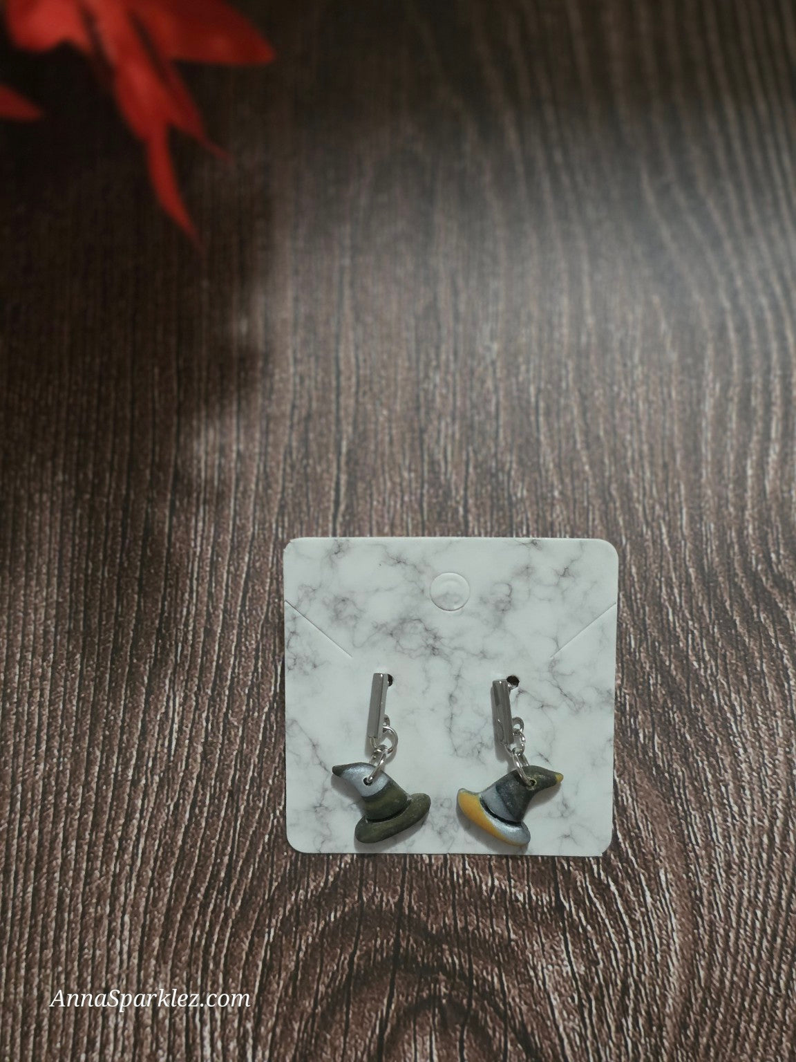 Mini Witch Hat Dangle Earrings 🧙♀️ Marbled Green & Gold